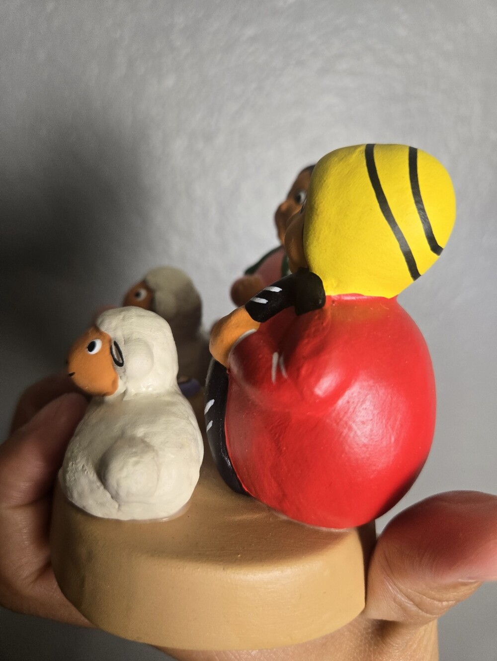 Handmade Ceramic In Peru Nativity Set - Picture 14 of 16